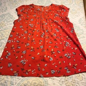 Fun2Fun tulip sleeve blouse